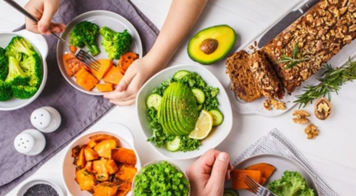 Can vegetarian diet help with weight loss? Why do many people gain weight while being vegetarian?