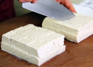 Tofu: Avoid These 3 Types When Shopping