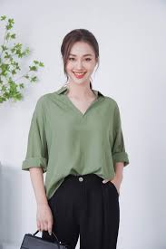 Widen your horizons, don’t be self-conscious, these dress styles help narrow your shoulders gracefully