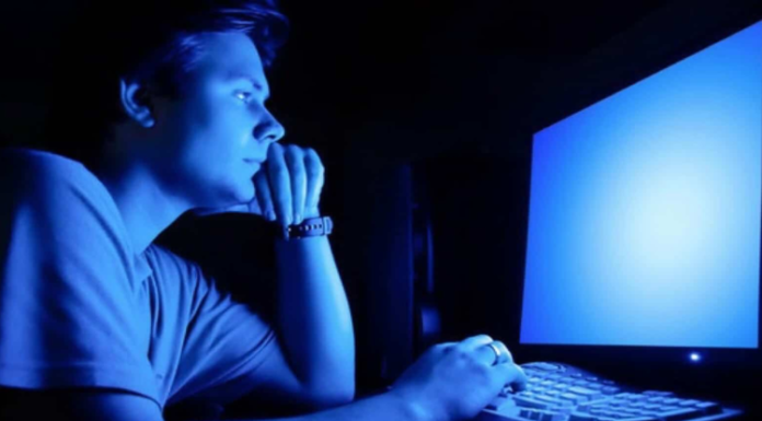 What is Low Blue Light Technology and its superior features