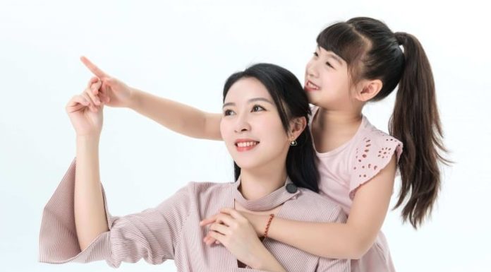 10 Life-Changing Messages Parents Should Share with Their Children Before They Turn 12