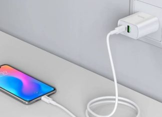 Small-buttoned phone: Turn it on for 10x faster battery charging, without harming the device.