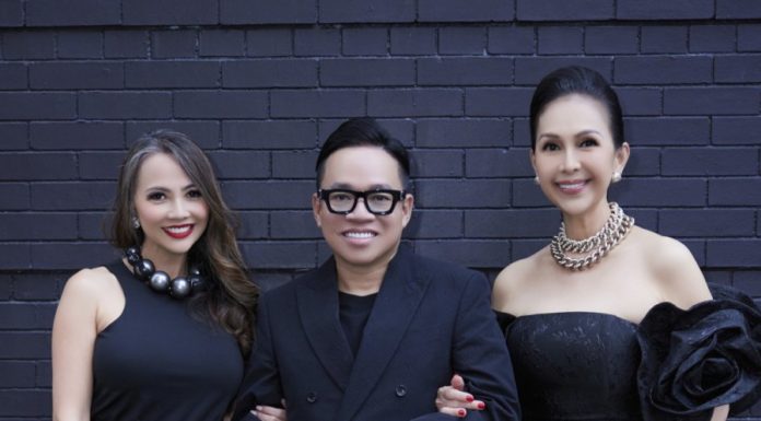 Who looks more mysterious in black: Ninh Duong Lan Ngoc or the group of beautiful women?