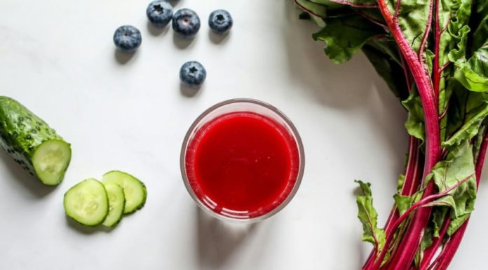 Tips for using cucumbers to eliminate dark circles and eye bags after a long, tiring night