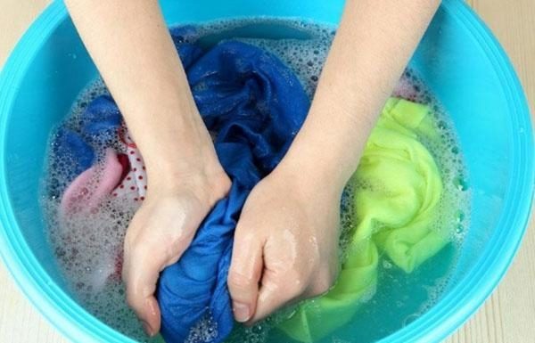 Why Are Clothes Still Dirty After Hand-Washing? 3 Fundamental Mistakes You Might Have Made