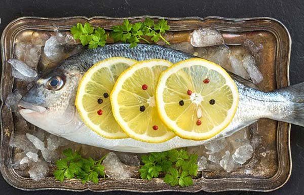 Get Rid of Fishy Odor on Seafood with These Ingredients