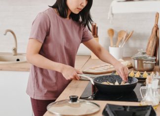 Saving Money: Uncover the Japanese Secrets to Financial Savviness