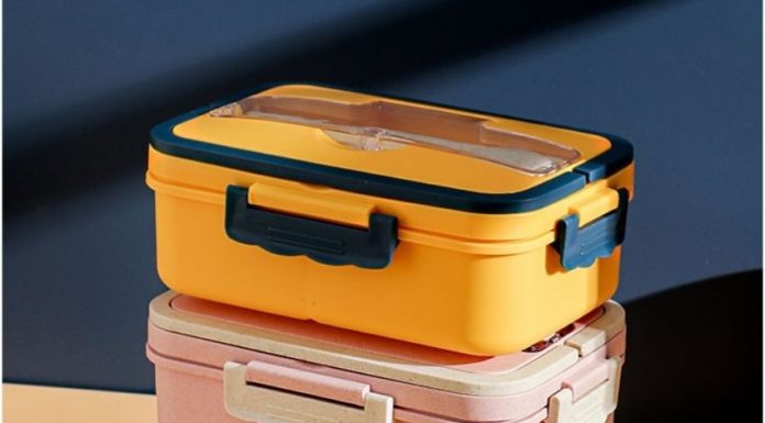 Add this to your office lunch box to make it clean and odor-free, just using dish soap is not enough.