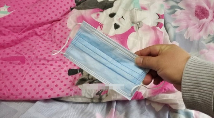 An uncomfortable lumpy down comforter? Just wear a face mask and solve the problem.