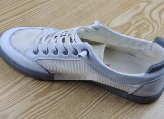 Eliminate shoe odors with this super effective hack, even if they smell like sweaty feet.