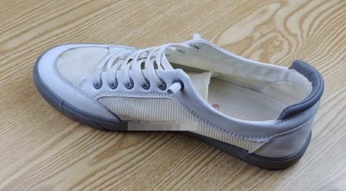 Eliminate shoe odors with this super effective hack, even if they smell like sweaty feet.