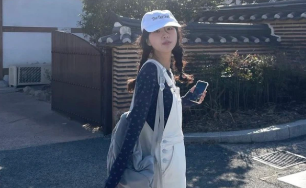 Pin a Few Baseball Cap Styling Hacks for a Dynamic Look