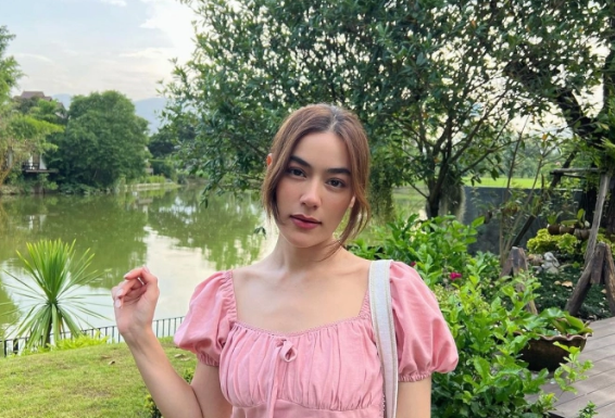 “Stunning September Bride” – Kimmy Kimberley showcases an enchanting collection of beautiful dresses.