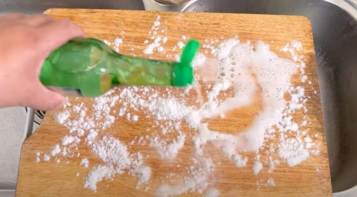 “This water soak can remove mold from cutting boards, leaving them fresh and odorless, with no bacteria”