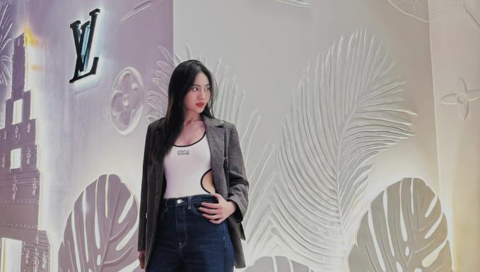 Ninh Duong Lan Ngoc’s denim outfits always stay fresh with these stylish mix-and-match ideas