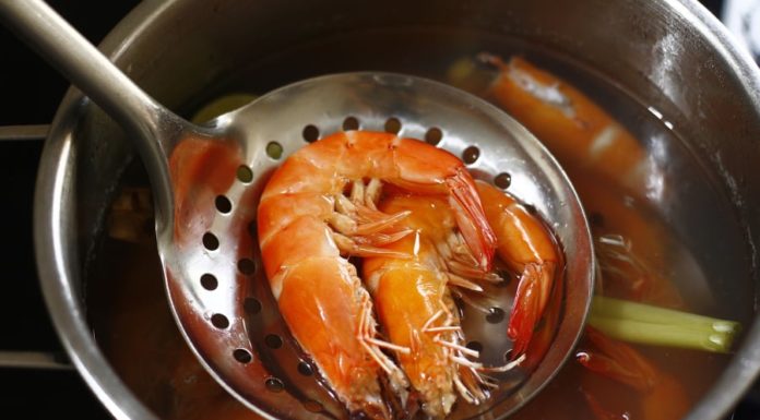 Boiled Shrimp: Hot Water or Cold Water? Common Mistakes Lead to Flavorless or Fishy Taste