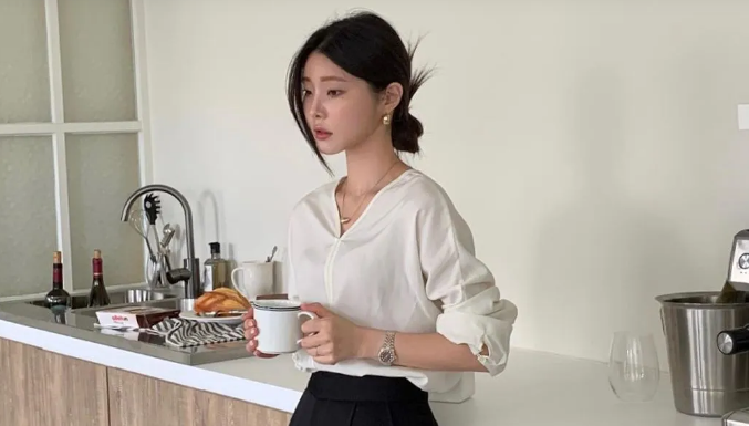 Pocket 9 black and white outfit ideas to avoid boredom while looking fashionable