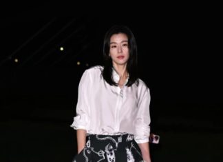 Jeon Ji Hyun: Mastering the Art of Neutral Fashion Styling for Women over 40