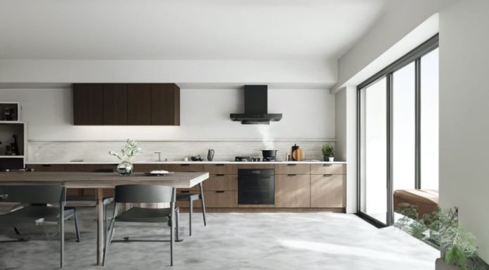 When turning on the exhaust fan, should you open or close the room door? Surprisingly, many people are doing it wrong.