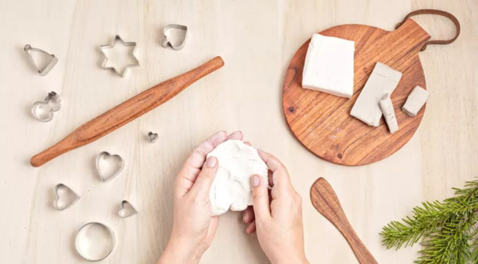 Tips for keeping your home smelling festive all year round