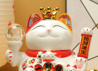 Increase your prosperity and attract good luck with these 7 Lucky Cat variations