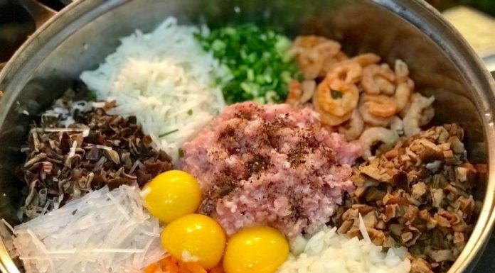 Crispy Fried Spring Rolls: A Simple 1-Step Recipe from a Chef