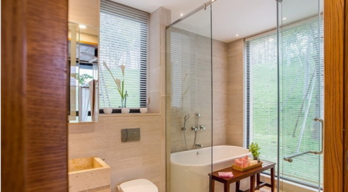 Simple tips to keep your bathroom clean and fresh, no matter the weather