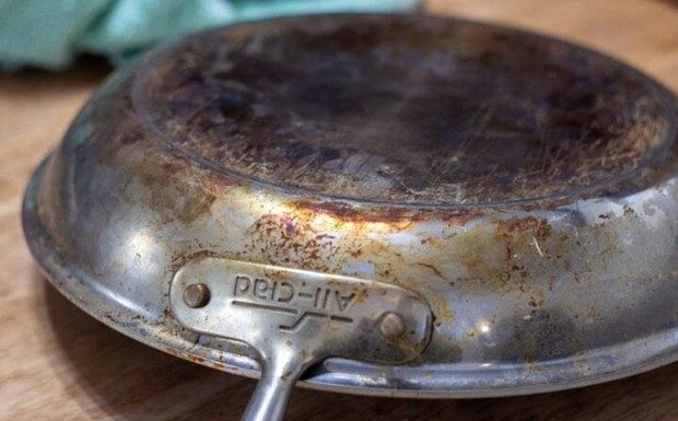 How to clean burnt stainless steel pot bottoms