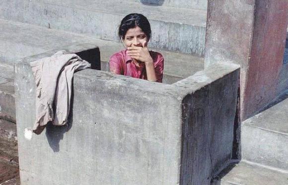 Why don’t Indian women use toilet paper when going to the bathroom? The shocking and unbelievable truth.