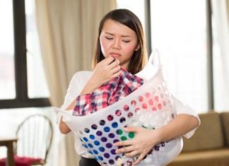 Keep your clothes smelling fresh and comfortable all day long with this simple trick that is especially useful during the rainy season.