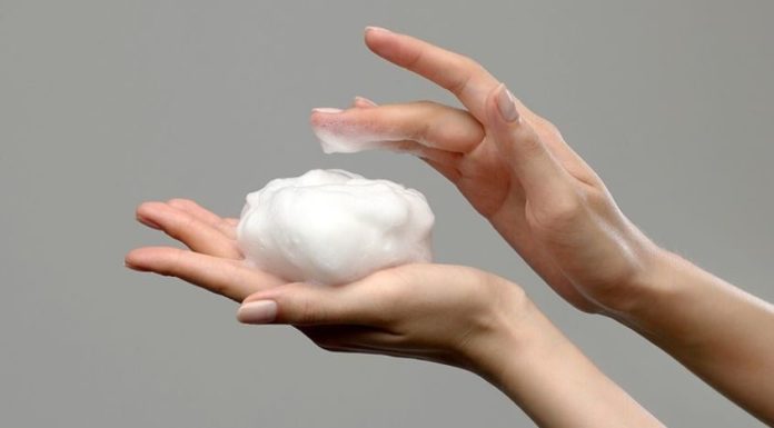 6 Common Mistakes in Face Washing Most Women Make