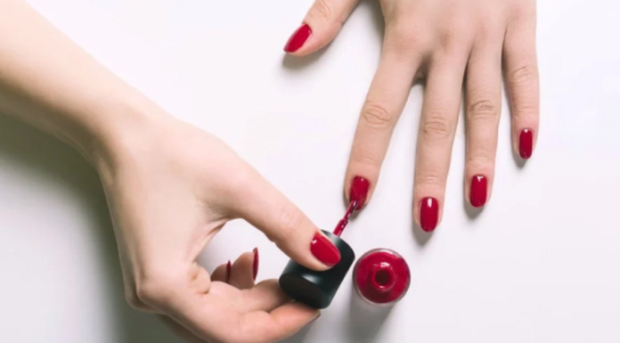 Unexpected Side Effects of Regular Nail Polish Application: A Must-Read for Ladies