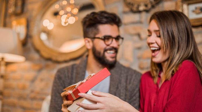 Unique and Thoughtful Gift Ideas in the form of Status Updates