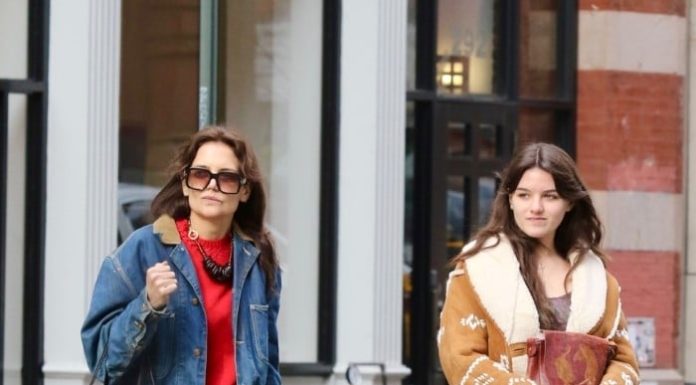 Suri Cruise, 18, Still Rocking Her Favorite Denim Jeans Fashion