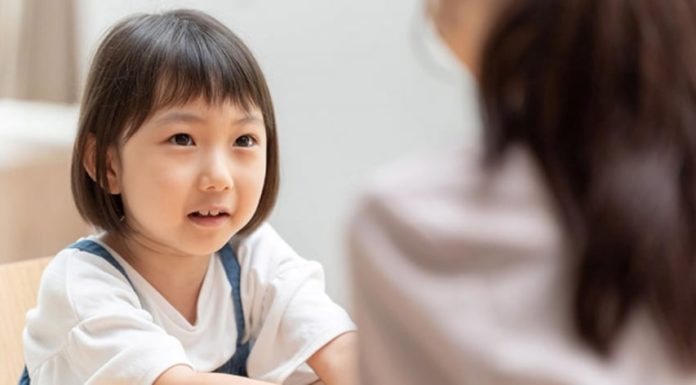 The harmful effects of parents repeatedly complaining about being poor to their children