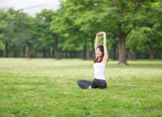 6 Common Traits of Young, Healthy Women: How Many Do You Have? Celebrate with Just 2+!