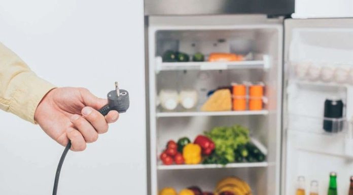 Unusual Smell Discovered in House after Lunar New Year, Homeowners Shocked to Find the Culprit: Something in the Kitchen Was Accidentally Unplugged!