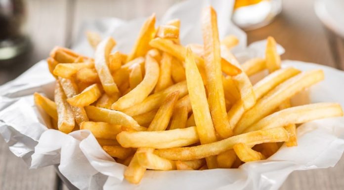 4 Foods that Can Worsen Your Skin and Seriously Damage Your Appearance