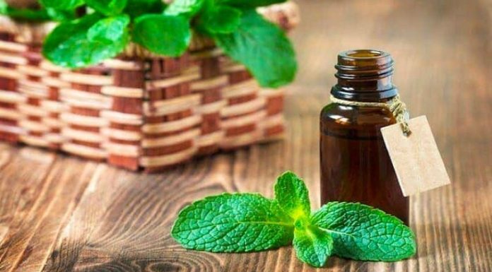 5 Popular Essential Oils to Stimulate Natural Hair Growth