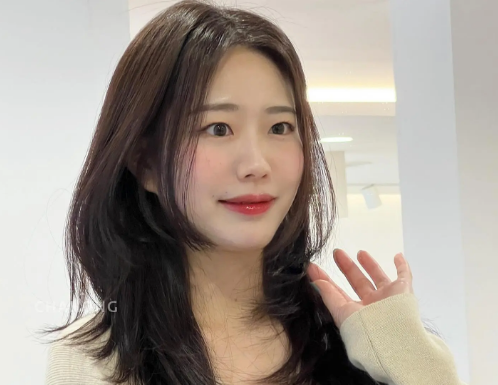 5 Stylish Layered Haircuts That Will Enhance Your Beauty and Help You Look Younger