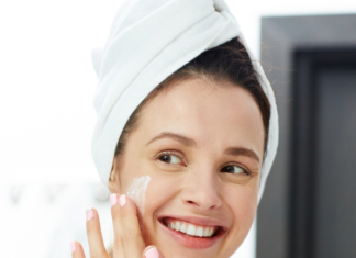 How to Achieve a Natural and Alluring French Women’s Makeup Look