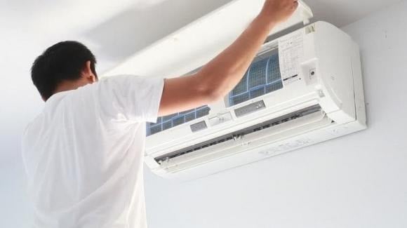 Why You Shouldn’t Turn Your AC On and Off: Electricity Bills Double, a Common Mistake Many Make