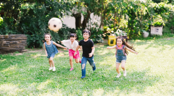 Avoid These 3 Places to Enhance Your Child’s Intelligence