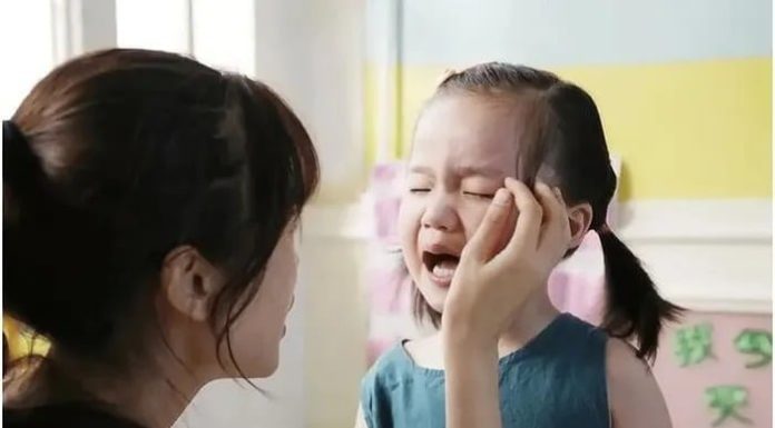 3 Things Parents Should Never Say to Their Children, No Matter How Hard It Seems