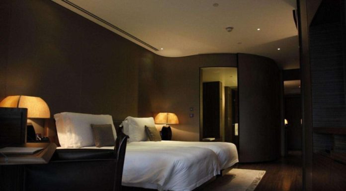 Why You Should Leave the Bathroom Light On Overnight in a Hotel: 4 Essential Benefits