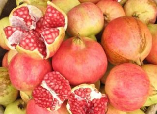 Don’t Just Pick the Reddest Pomegranate: 5 Ways to Spot the Freshest, Juiciest One