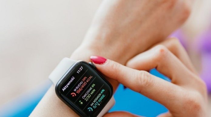 5 Smartwatch Wearing Tips to Enhance Your Device Usability