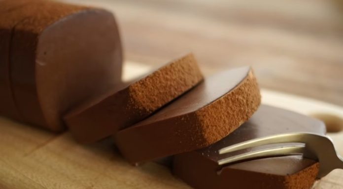 The Ultimate Guide to Creating a Decadent Chocolate Pudding: A Simple, Sensational 4-Ingredient Recipe.