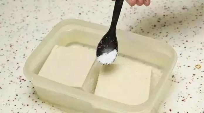 Golden and Crispy Tofu: A Simple Trick to Prevent Sticking