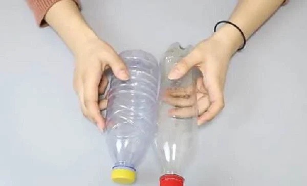 Discover the Unexpected Results of Adding Empty Water Bottles to Your Washing Machine